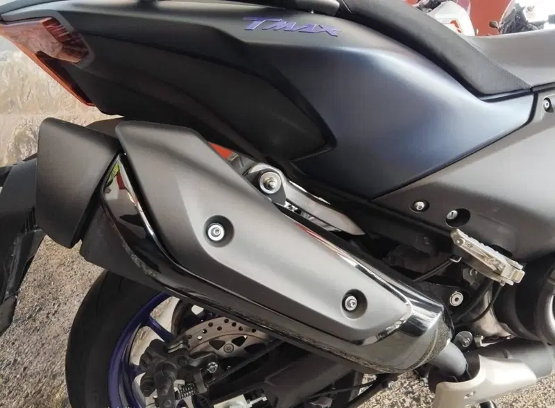 Yamaha T-Max 560 (2022 - 24) (9)