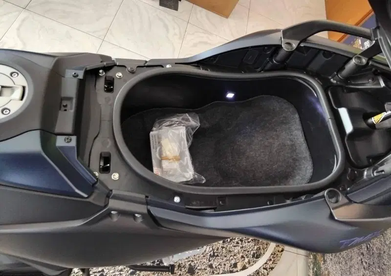 Yamaha T-Max 560 (2022 - 24) (7)
