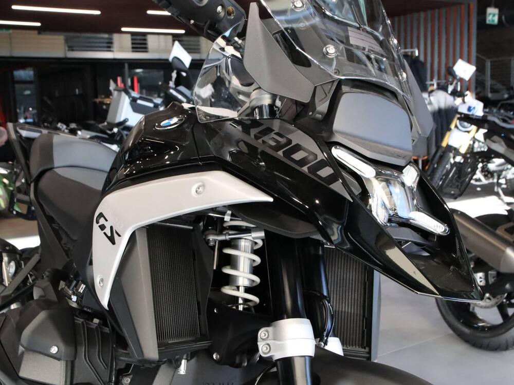 Bmw R 1300 GS Triple Black (2023 - 25) (3)