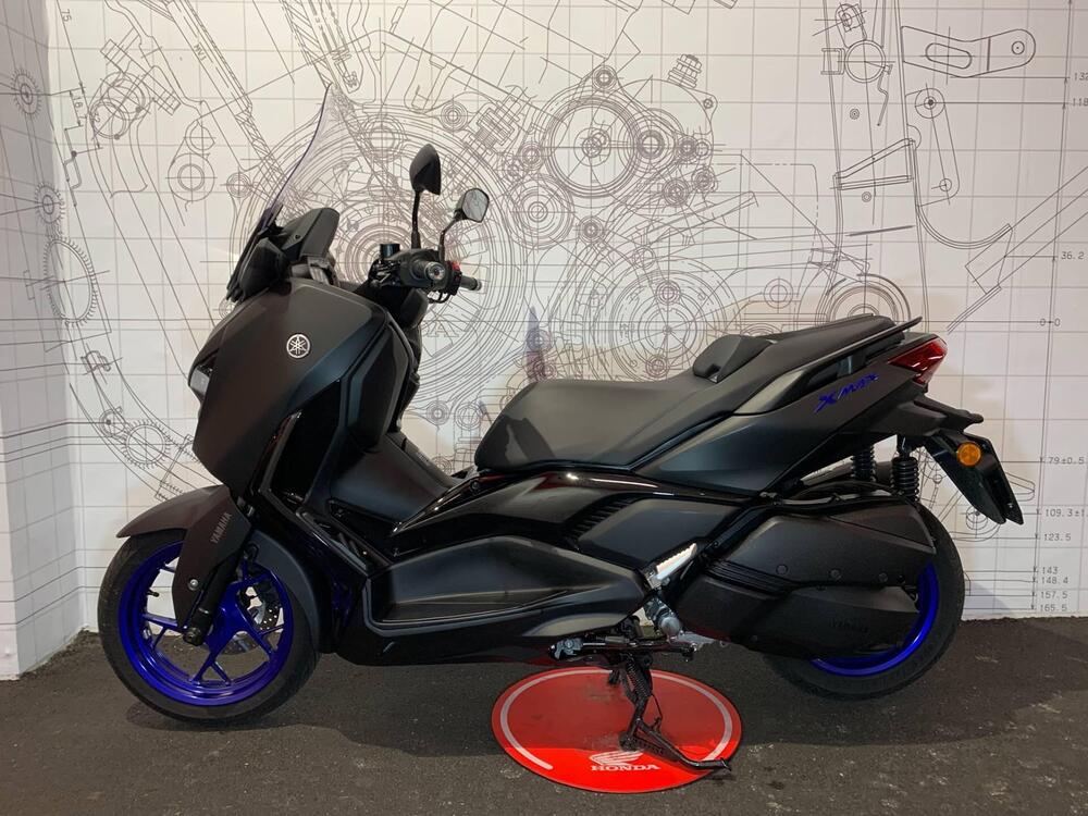 Yamaha X-Max 300 (2025) (2)