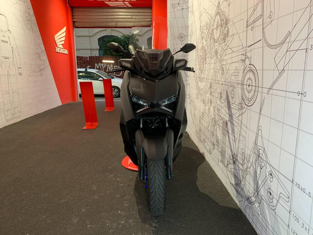 Yamaha X-Max 300 (2025) (5)