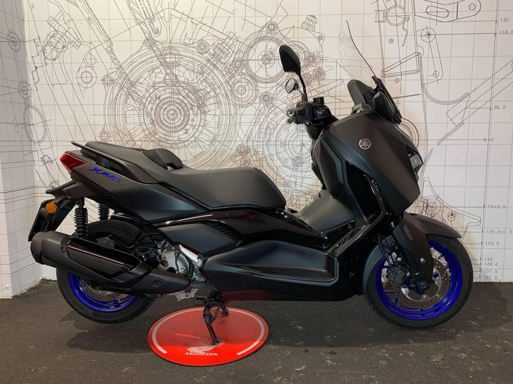 Yamaha X-Max 300 (2025)