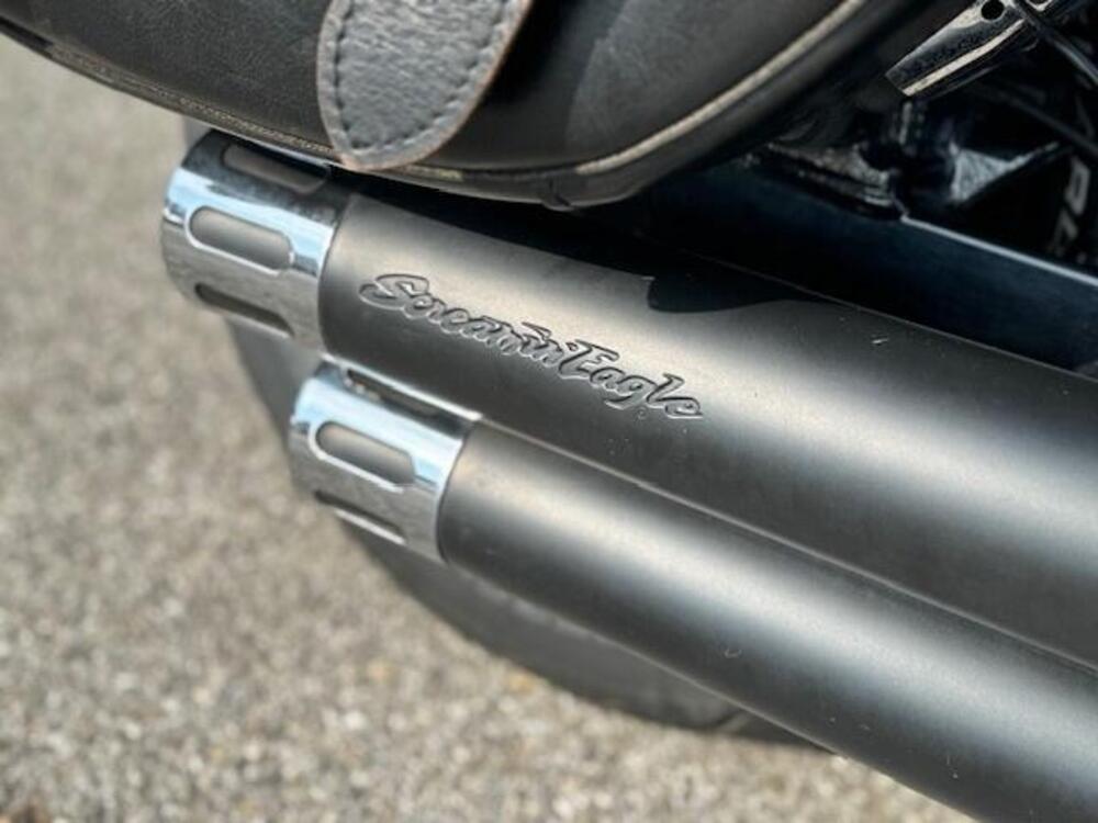 Harley-Davidson 1690 Fat Bob (2017) - FXDF (2)