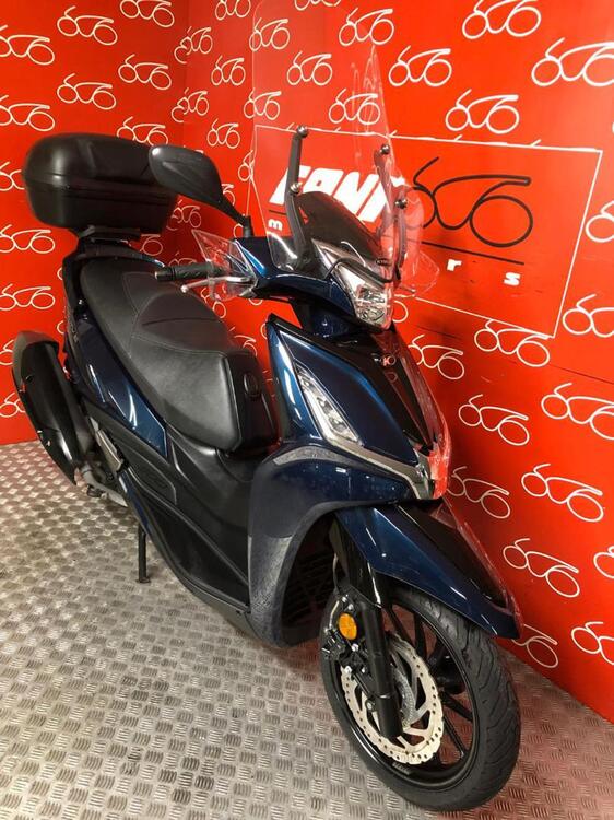 Kymco Agility 300i (2021 - 25) (2)