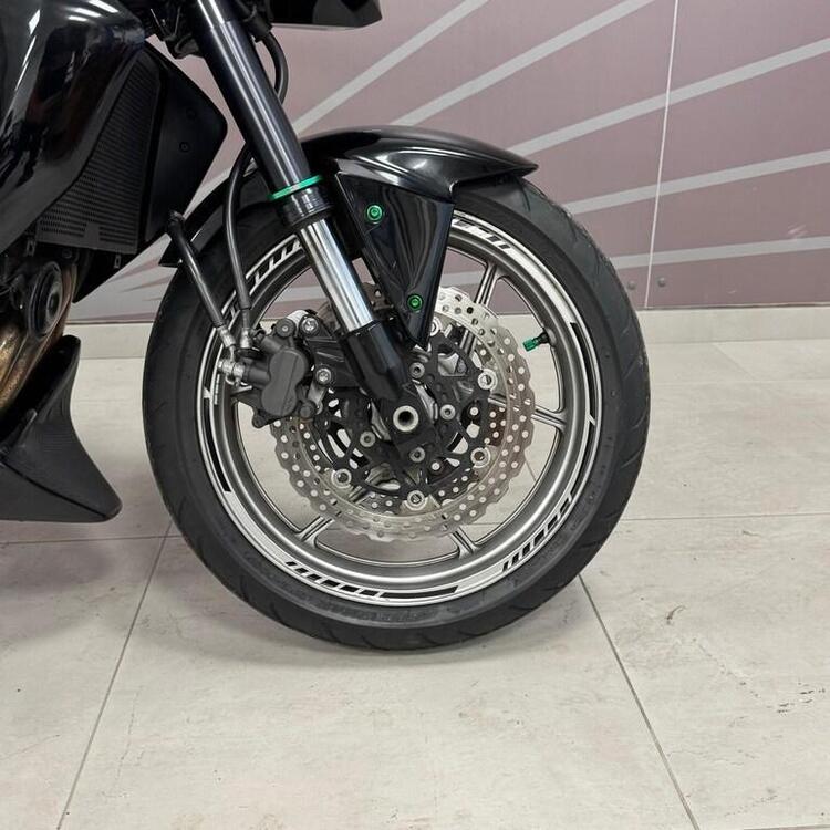 Kawasaki Z 750 (2007 - 14) (4)