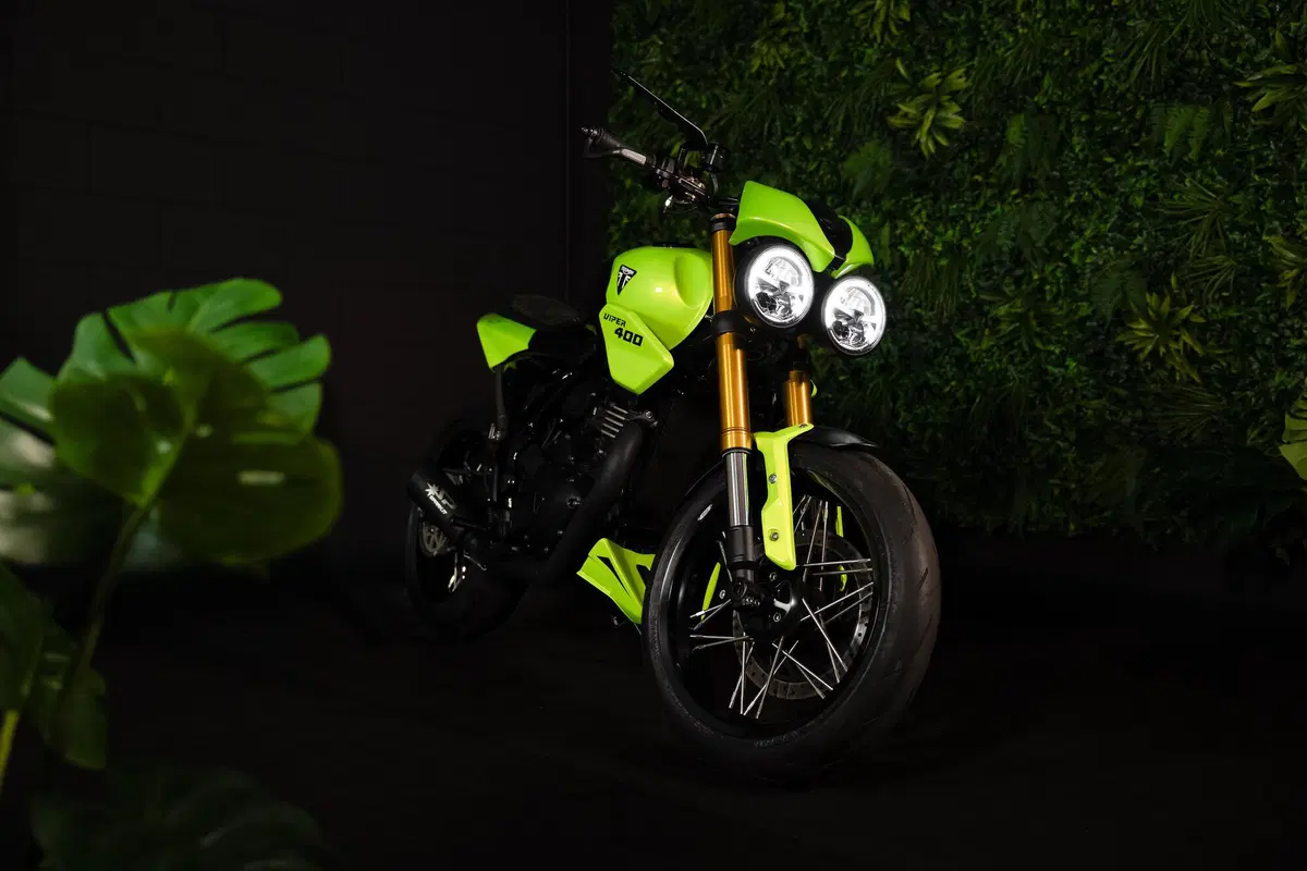 Triumph Italia mette all&rsquo;asta la Viper 400 per sostenere Save the Children