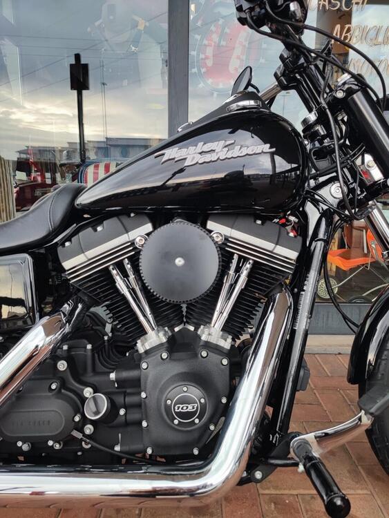 Harley-Davidson 1690 Street Bob Special (2015 - 16) - FXDB (4)