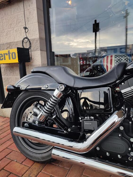 Harley-Davidson 1690 Street Bob Special (2015 - 16) - FXDB (5)