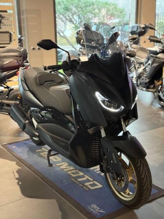 Yamaha X-Max 300 Tech Max (2021 - 24) (3)