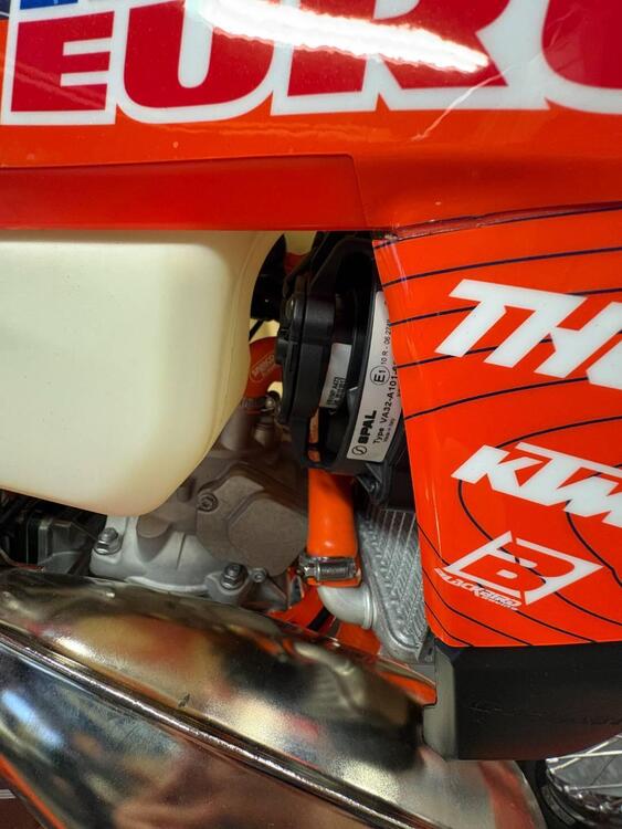 KTM 300 EXC Champion Edition (2025) (3)