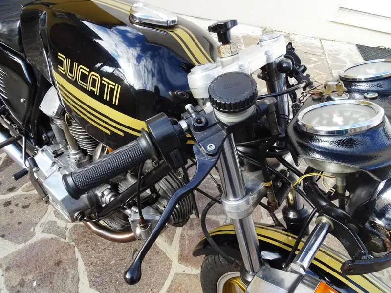 Ducati 900 SS  (14)