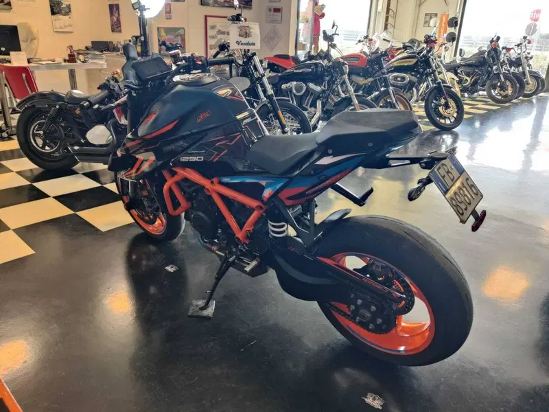 KTM 1290 Super Duke R (2022 - 23) (8)