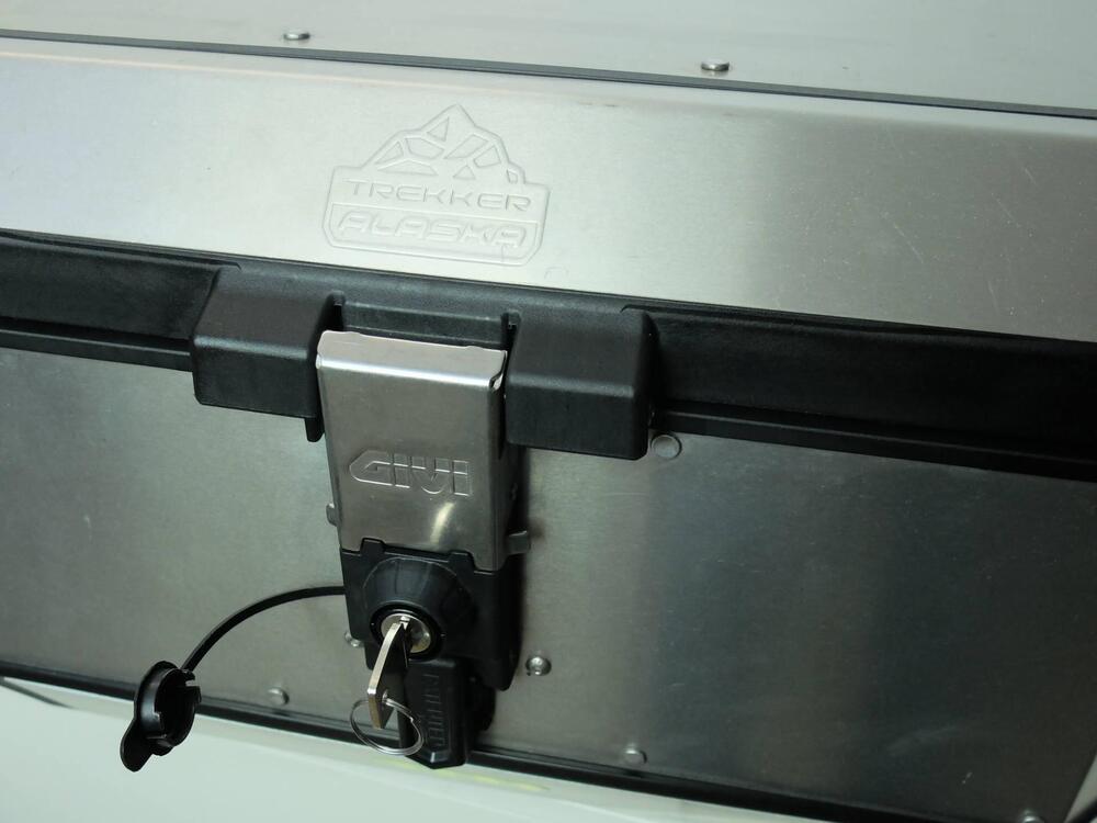 Valigia Givi destra Trekker Alaska 36 litri (2)