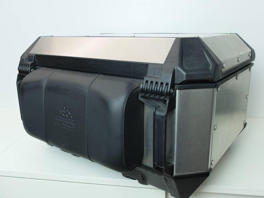 Valigia Givi destra Trekker Alaska 36 litri (3)