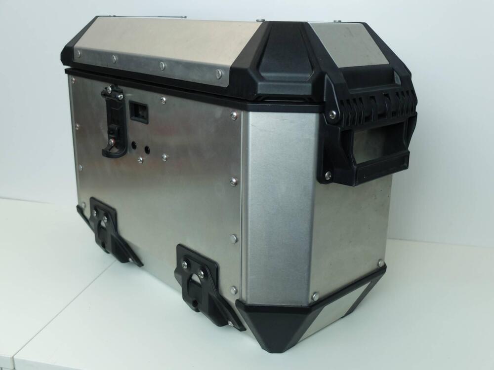 Valigia laterale sinistra Givi Trekker Alaska 36 (3)