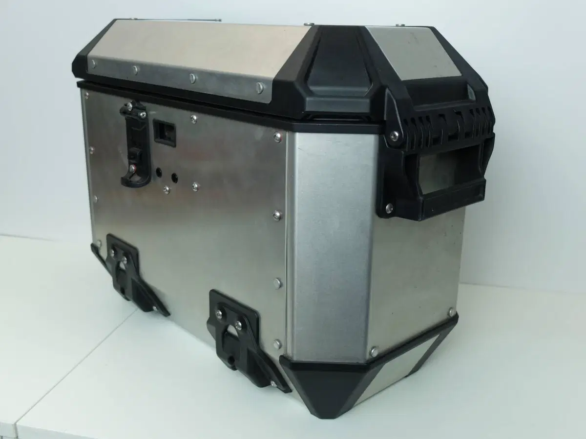 Valigia laterale sinistra Givi Trekker Alaska 36 (3)
