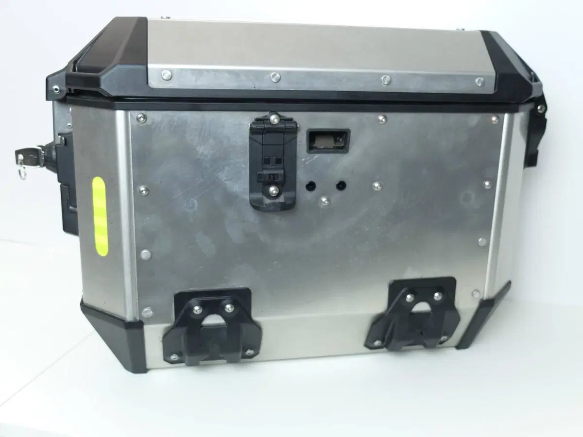 Valigia laterale sinistra Givi Trekker Alaska 36 (4)