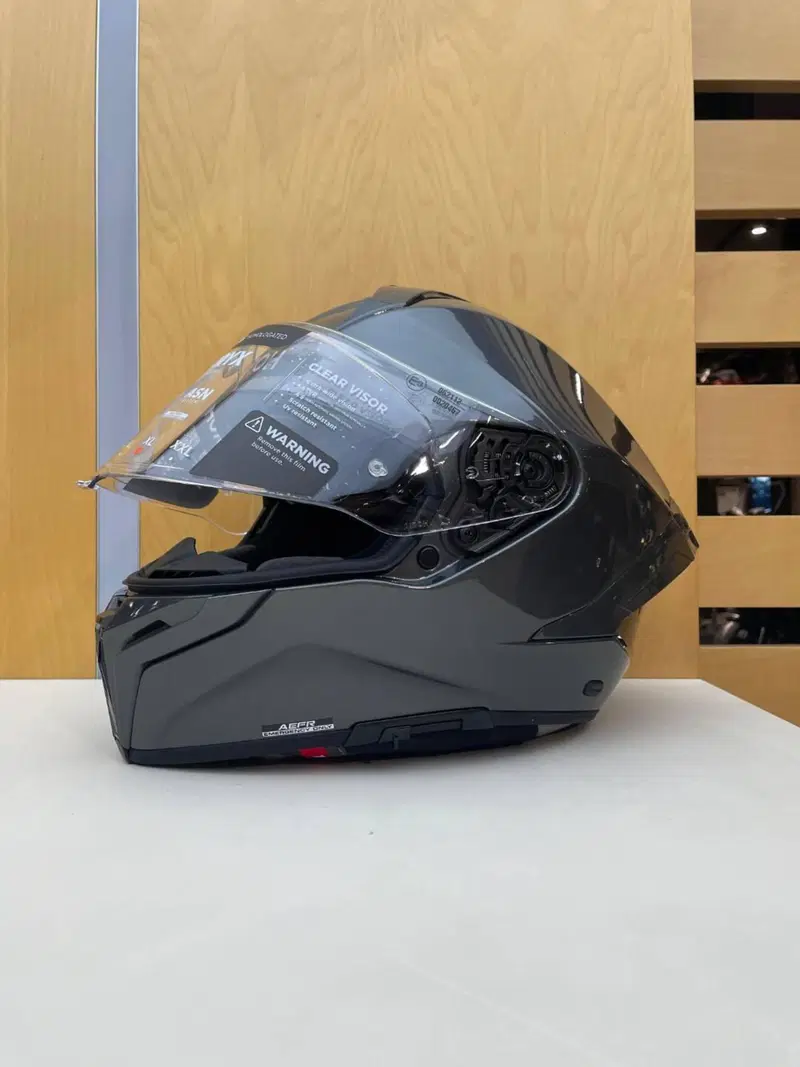 MATRYX ANTRACITE GLOSS Airoh (2)