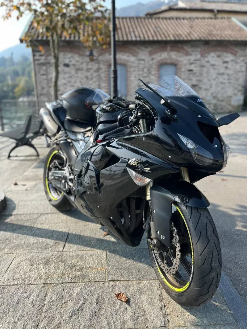 Kawasaki Ninja 1000 ZX-10R (2006 - 07)
