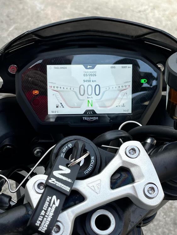 Triumph Street Triple 765 RS (2023 - 25) (4)