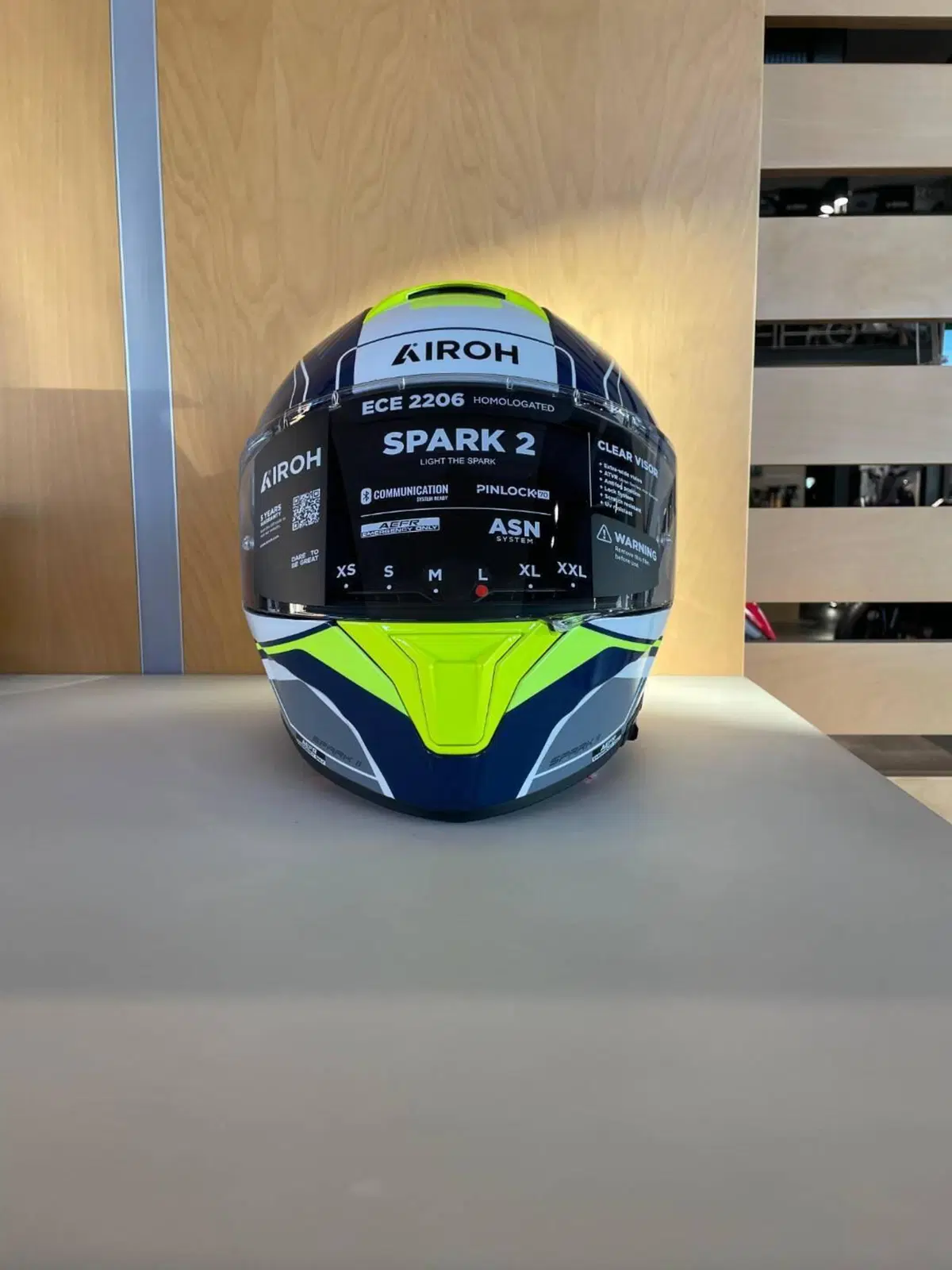 SPARK 2 BLUEYELLOW GLOSS Airoh