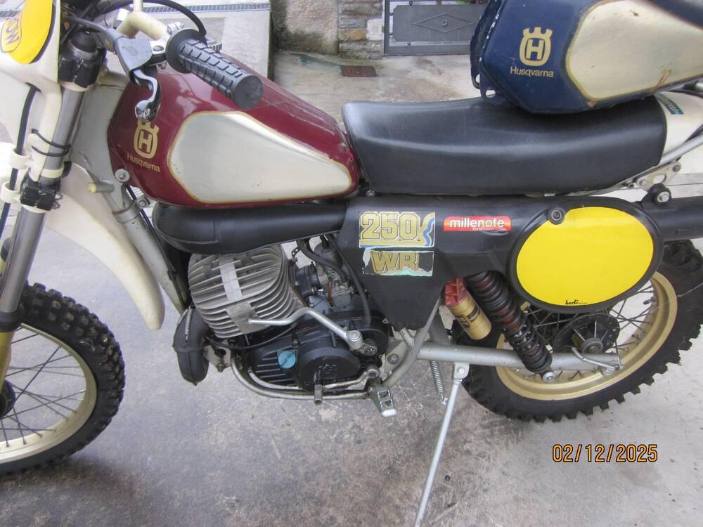 Husqvarna WR 250 (2)