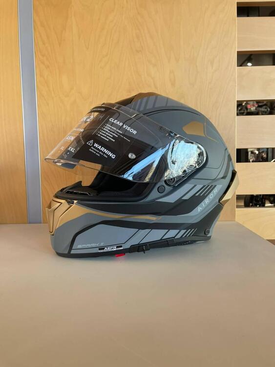 SPARK 2 GOLDMATT Airoh (3)