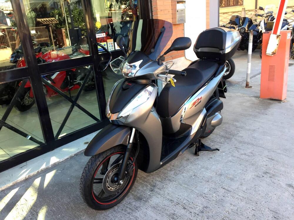 Honda SH 300 i Sport ABS (2018 - 20) (4)