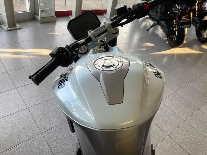 Aprilia Tuono 457 (2025 - 26) (6)