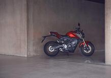Honda aggiorna la CB125R: nuove colorazioni, sostanza confermata