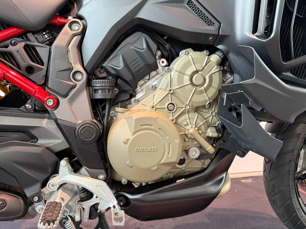 Ducati Multistrada V4 S (2025) (4)