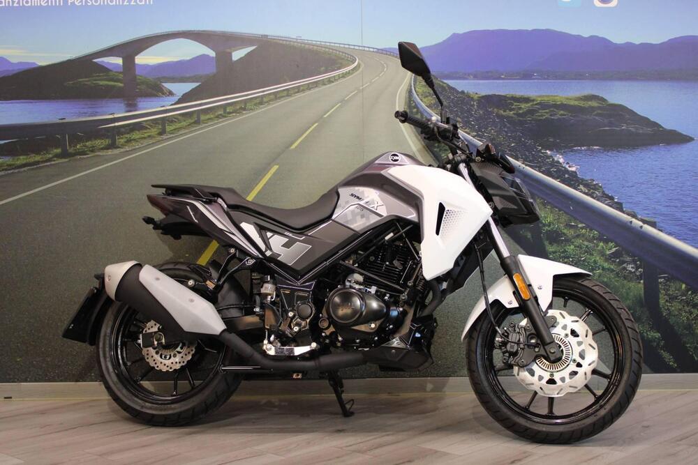 Sym SymNH 125 Xcion (2021 - 25) (5)