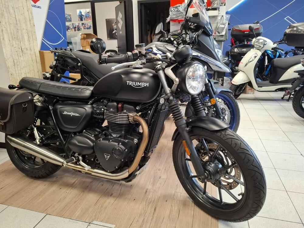 Triumph Street Twin 900 (2016)