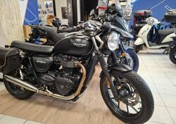 Triumph Street Twin 900 (2016) usata