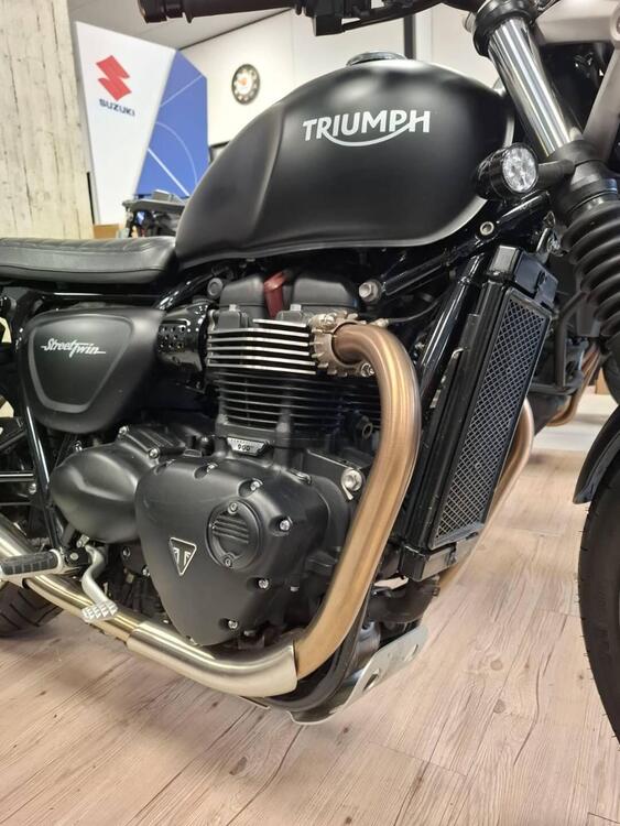 Triumph Street Twin 900 (2016) (4)