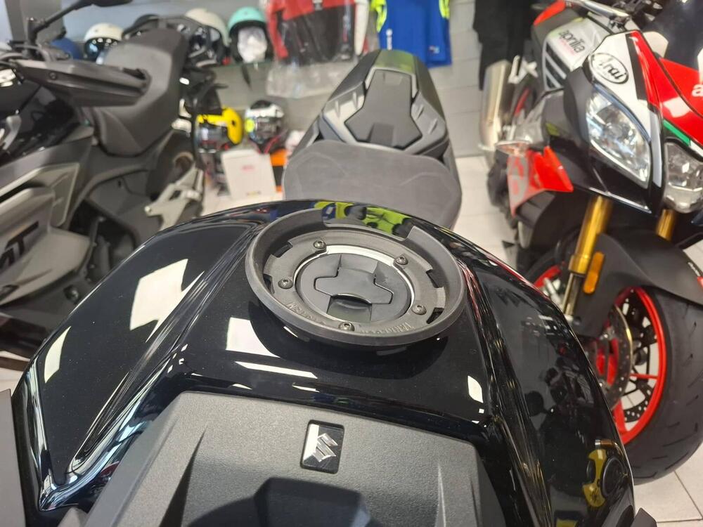 Suzuki GSX-S1000 EVO (2025) (5)