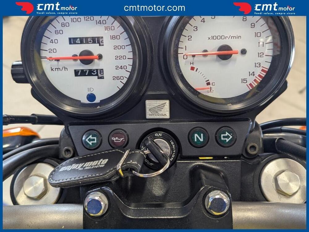 Honda Hornet 600 (2000 - 02) (5)