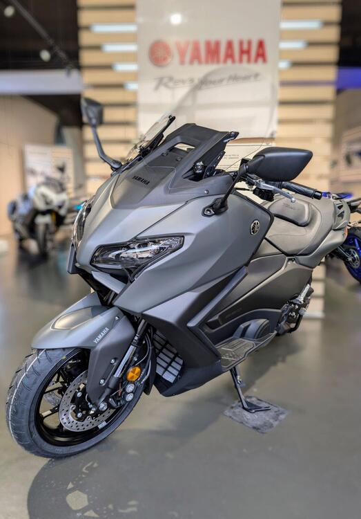 Yamaha T-Max 560 (2025) (4)