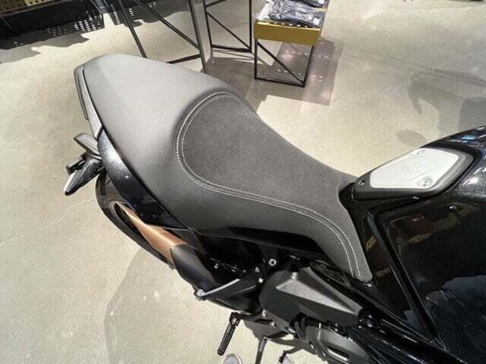 MV Agusta Dragster 800 R (2023 - 25) (3)