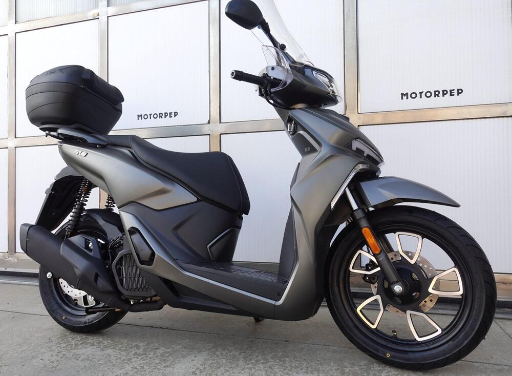 Voge Sfida SR16 200 (2025) (3)