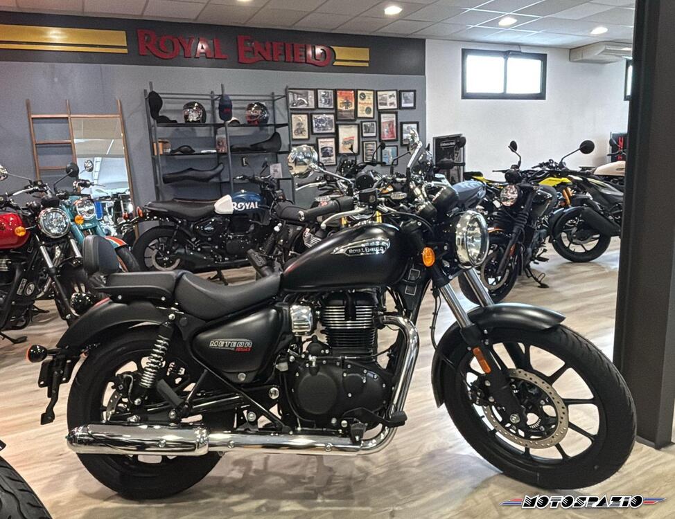 Royal Enfield Meteor 350 Stellar (2021 - 25)