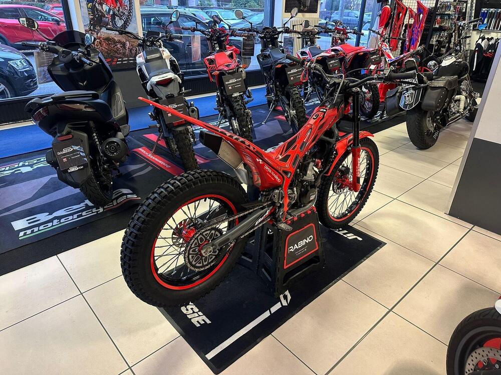 Betamotor Evo 300 2T (2025) (5)