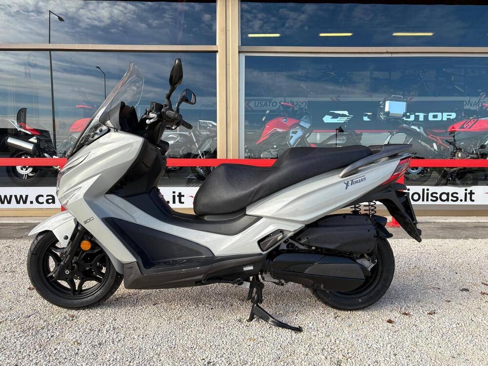 Kymco X-Town 300i (2021 - 24) (3)