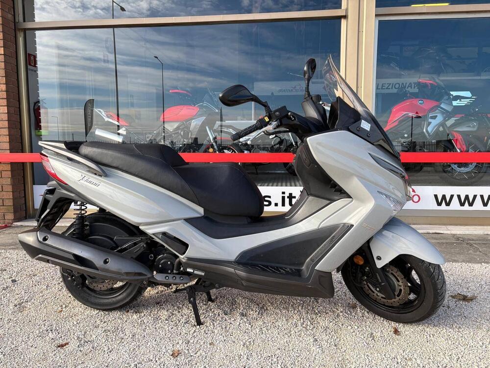 Kymco X-Town 300i (2021 - 24) (4)