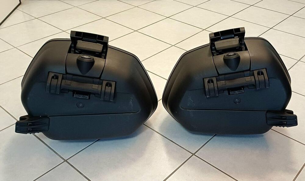 VALIGIE SHAD SH35 con relative borse interne (3)