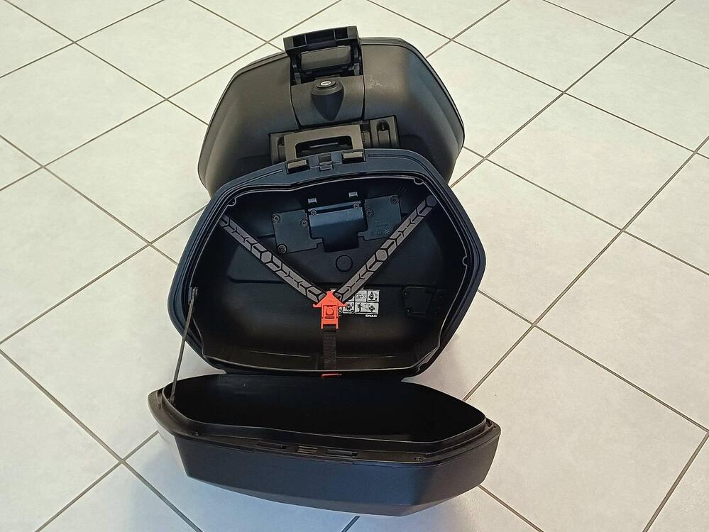 VALIGIE SHAD SH35 con relative borse interne (4)