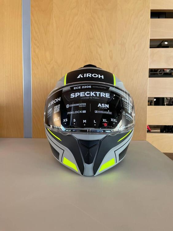 SPECKTRE YELLOWMATT Airoh