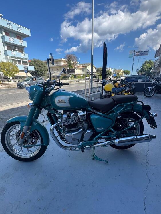 Royal Enfield Classic 650 (2025) (2)