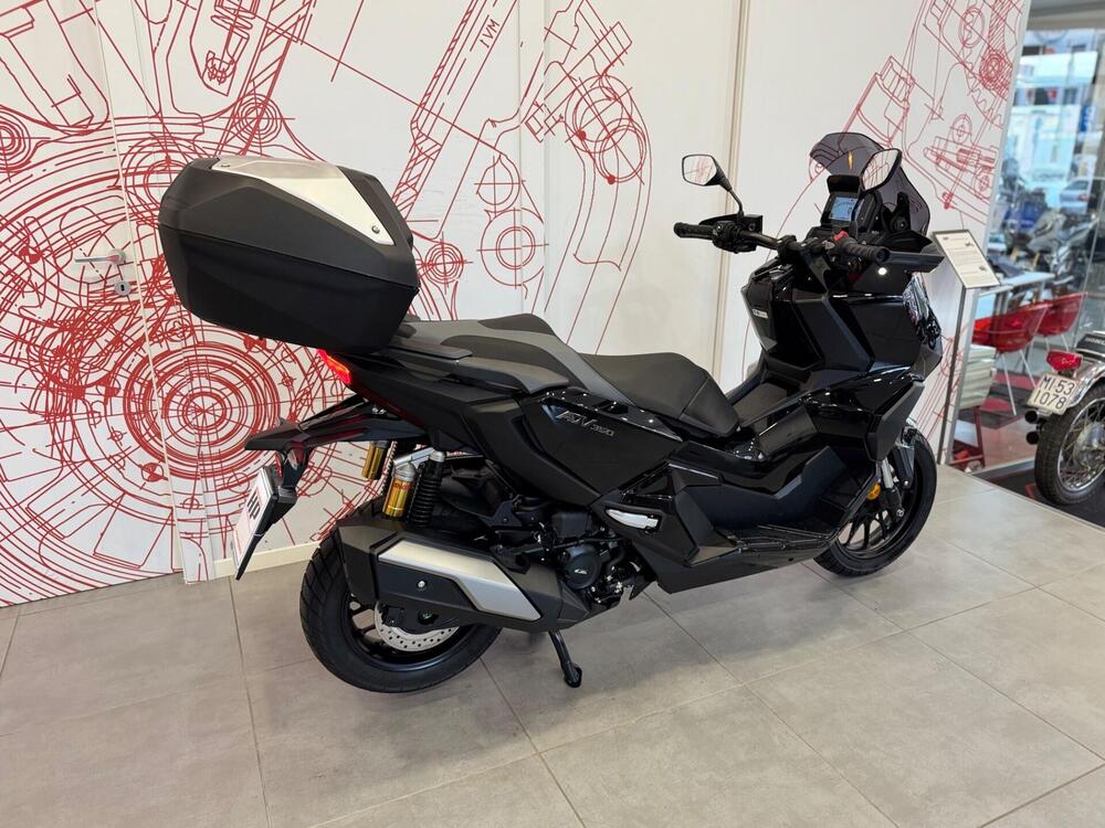 Honda ADV 350 (2025) (3)