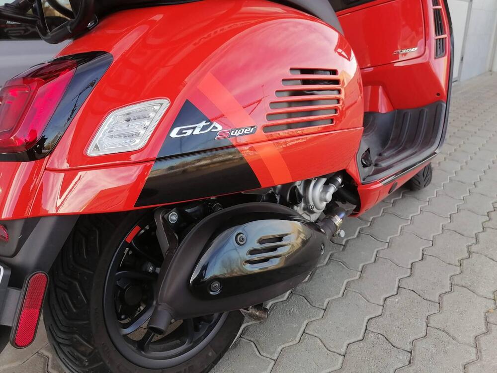Vespa GTS 300 Super Sport (2023 - 24) (4)